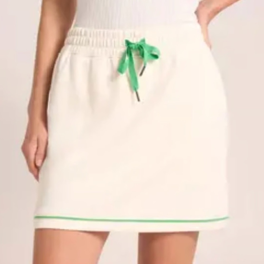 NWT Matty M White Sporty High Waister Skirt